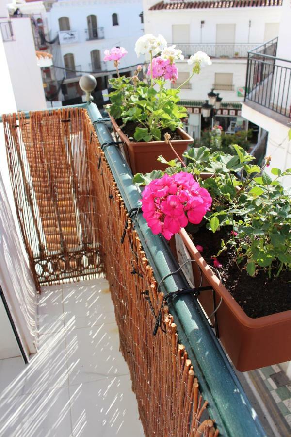 Apartamentos Eduardo Rico Nerja Exterior photo